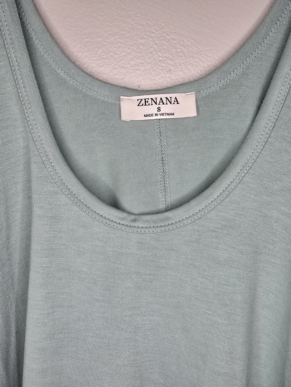Zenana Outfitters NWOT Aqua Scoop Neck Tank Small - Picture 2 of 5